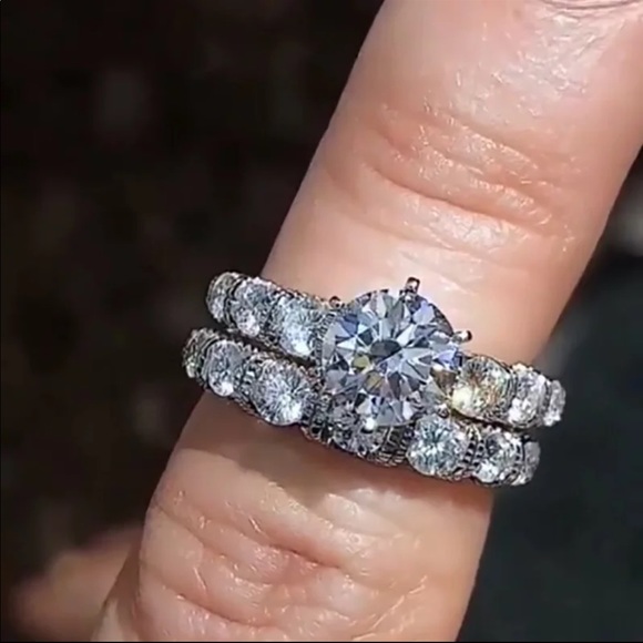 Jewelry - New 925 Silver Round Cut Diamond Engagement Ring